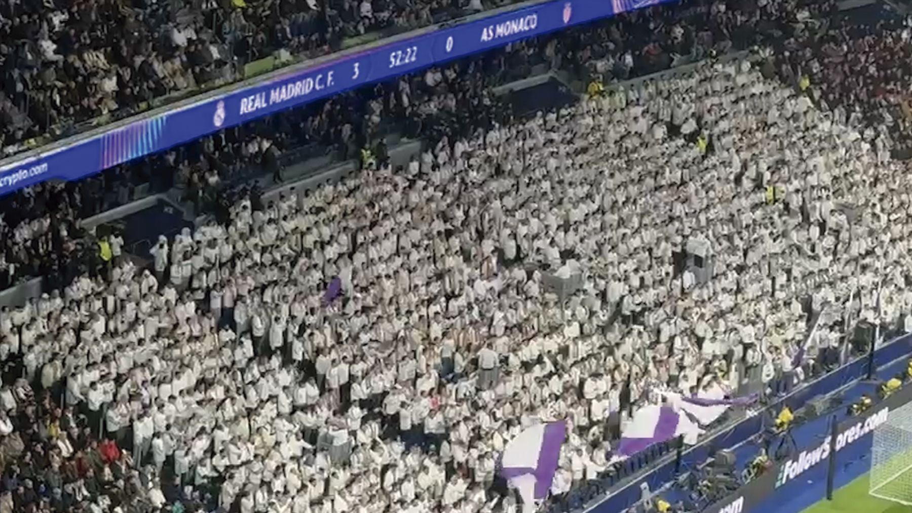 El Bernabéu firma la paz con Vinicius y corea su nombre