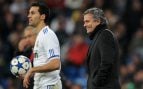 Álvaro Arbeloa y José Mourinho, durante su etapa en el Real Madrid.
