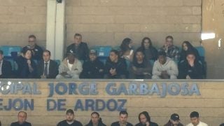 Vinicius y Militao, cazados en el estadio municipal Jorge Garbajosa. (OKDIARIO)