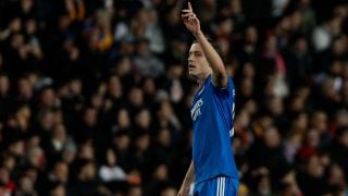 Álvaro Carreras celebra su gol en Mestalla. (EFE)