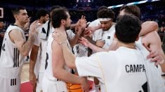 La piña del Real Madrid. (ACB)