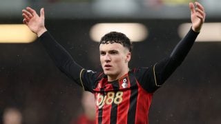 Álex Jiménez, durante un partido con el Bournemouth. (Getty)