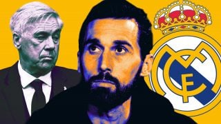Arbeloa, Ancelotti y el entrenador del Real Madrid.