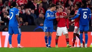 Prestianni y Vinicius discutiendo en el Benfica-Real Madrid. (Getty)