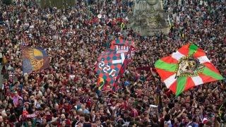 Así fue la celebración de la Copa en Vitoria. (@Baskonia)