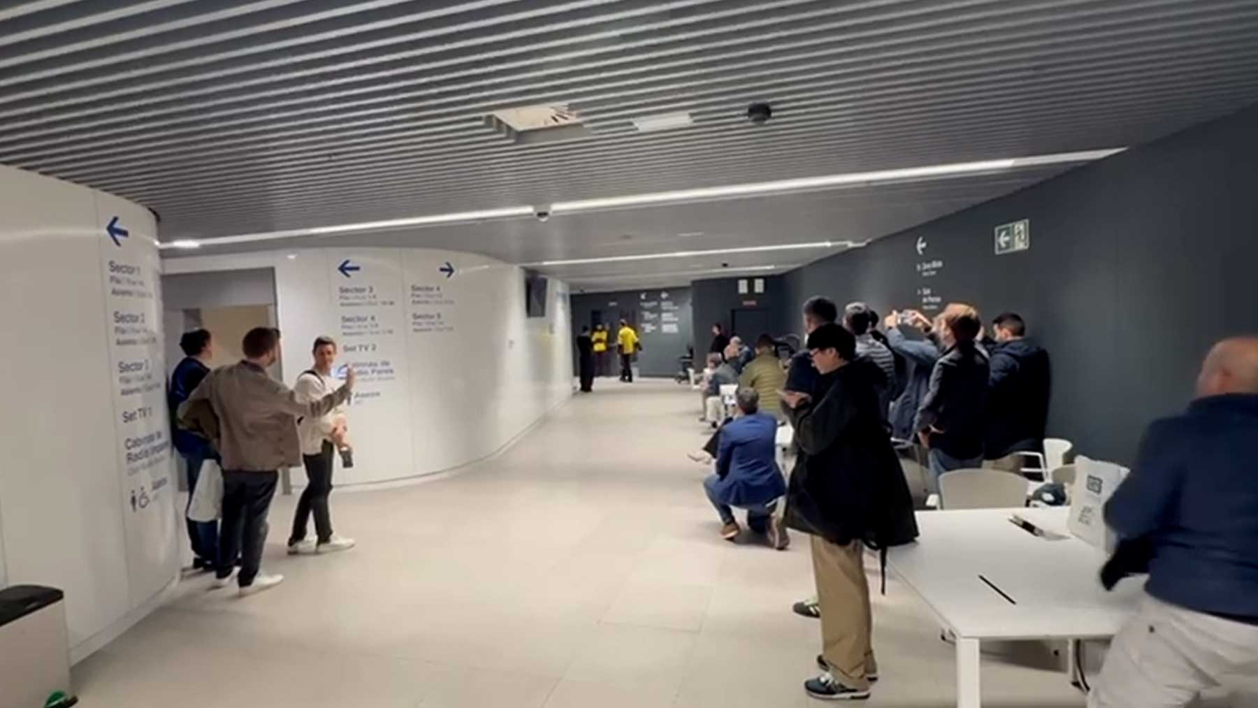 Mourinho vacila a la prensa, ve el partido en el autobús y no se presenta en la cabina 6 del Bernabéu