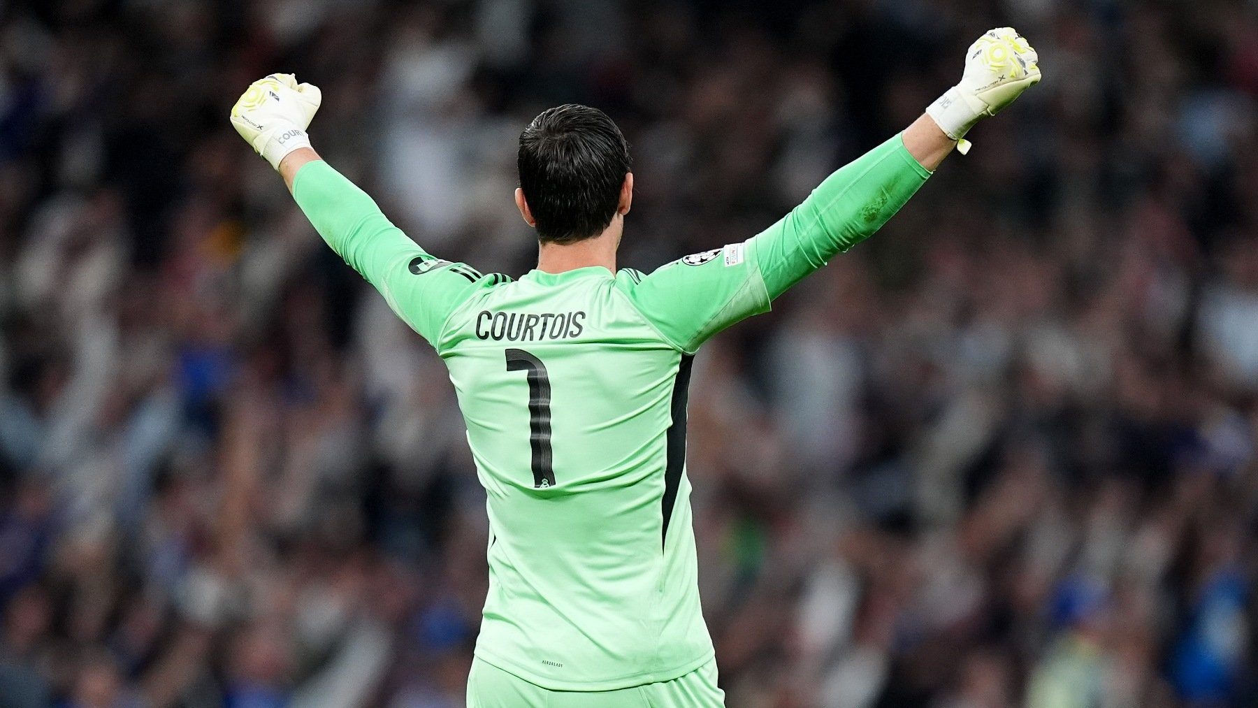 Courtois desvela su secreto para hacer milagros