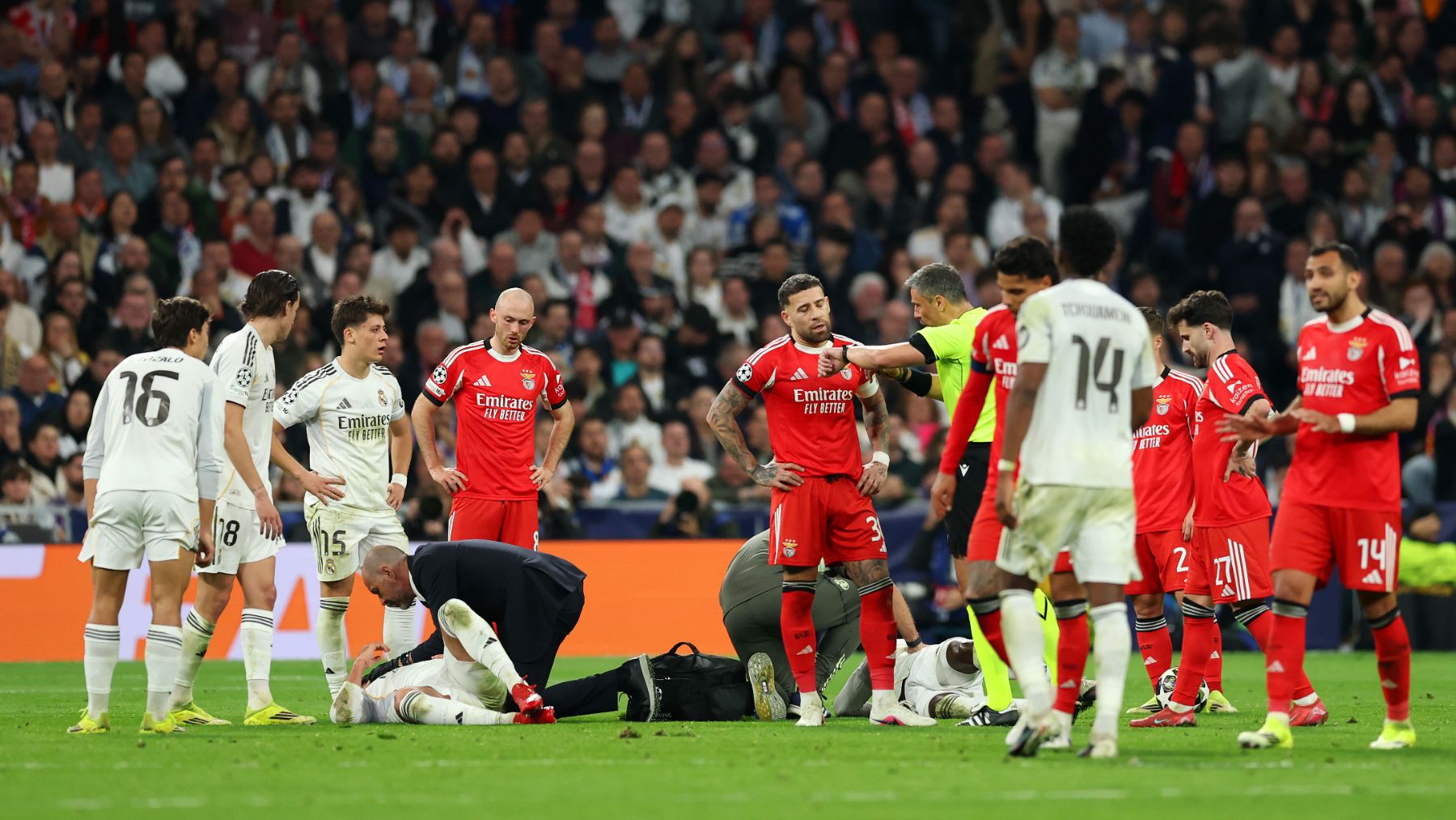 Asencio guarda reposo tras el golpe y es duda para el partido del lunes ante el Getafe