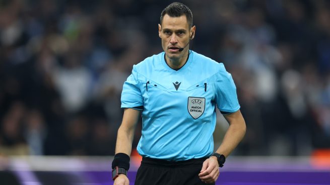 Maurizio Mariani, durante un partido de la presente edición de la Champions.