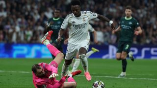 Donnarumma le hace penalti a Vinicius. (EFE)