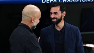 Arbeloa saluda a Guardiola. (Getty)