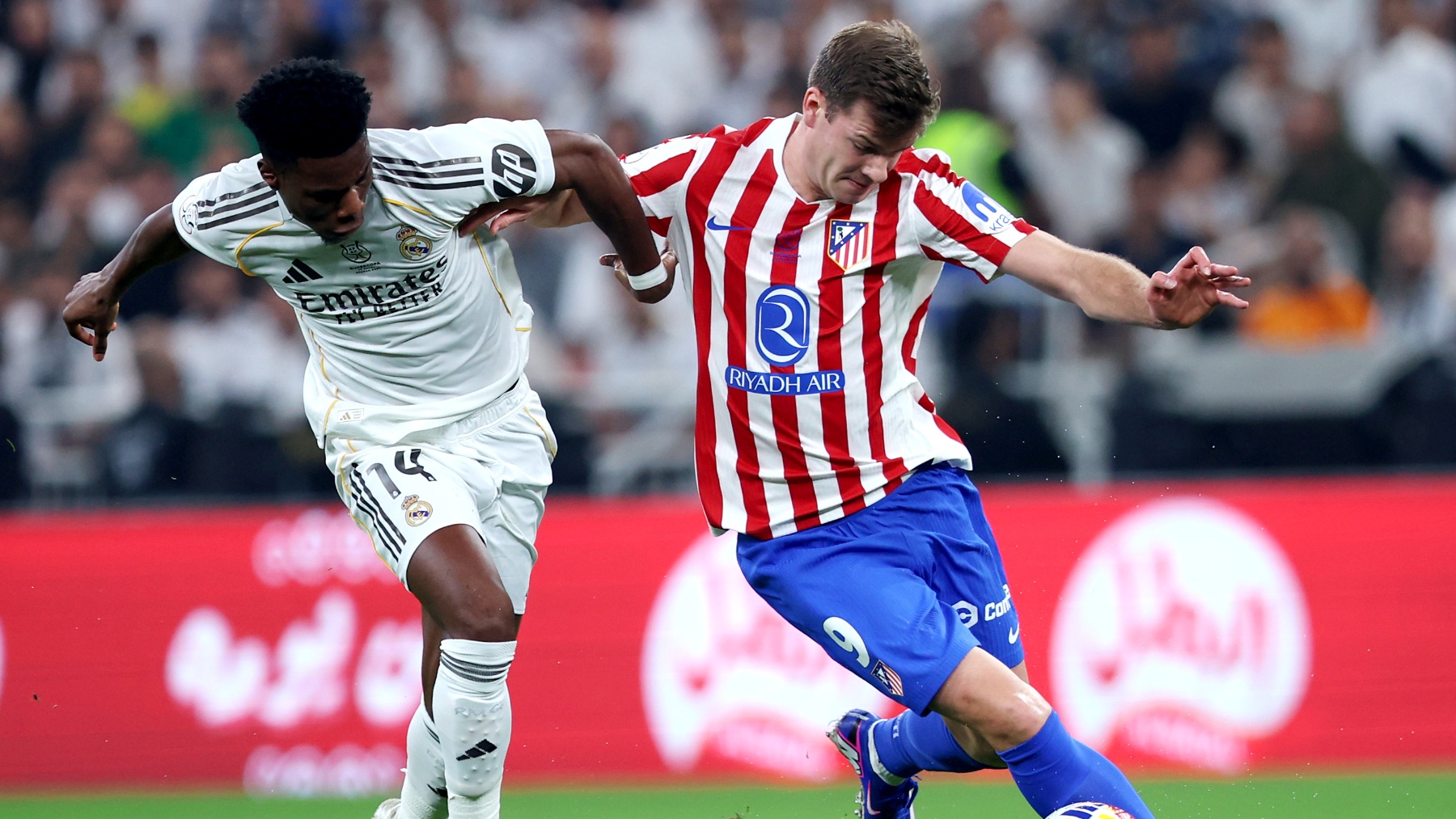 Entradas para el Real Madrid - Atlético de Madrid: cómo comprarlas y precios para ver el derbi madrileño en el Santiago Bernabéu