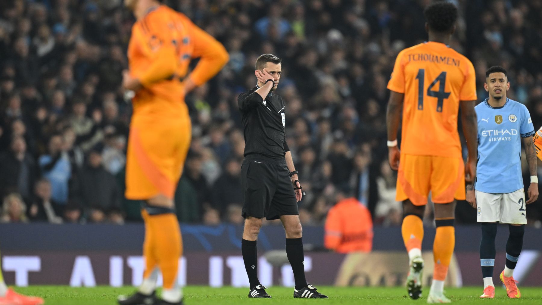 Turpin pitará la vuelta en el Etihad: es su tercer Manchester City-Real Madrid en un año