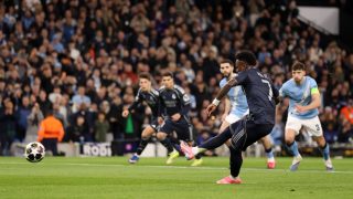 Vinicius en el lanzamiento de penalti. (Getty)