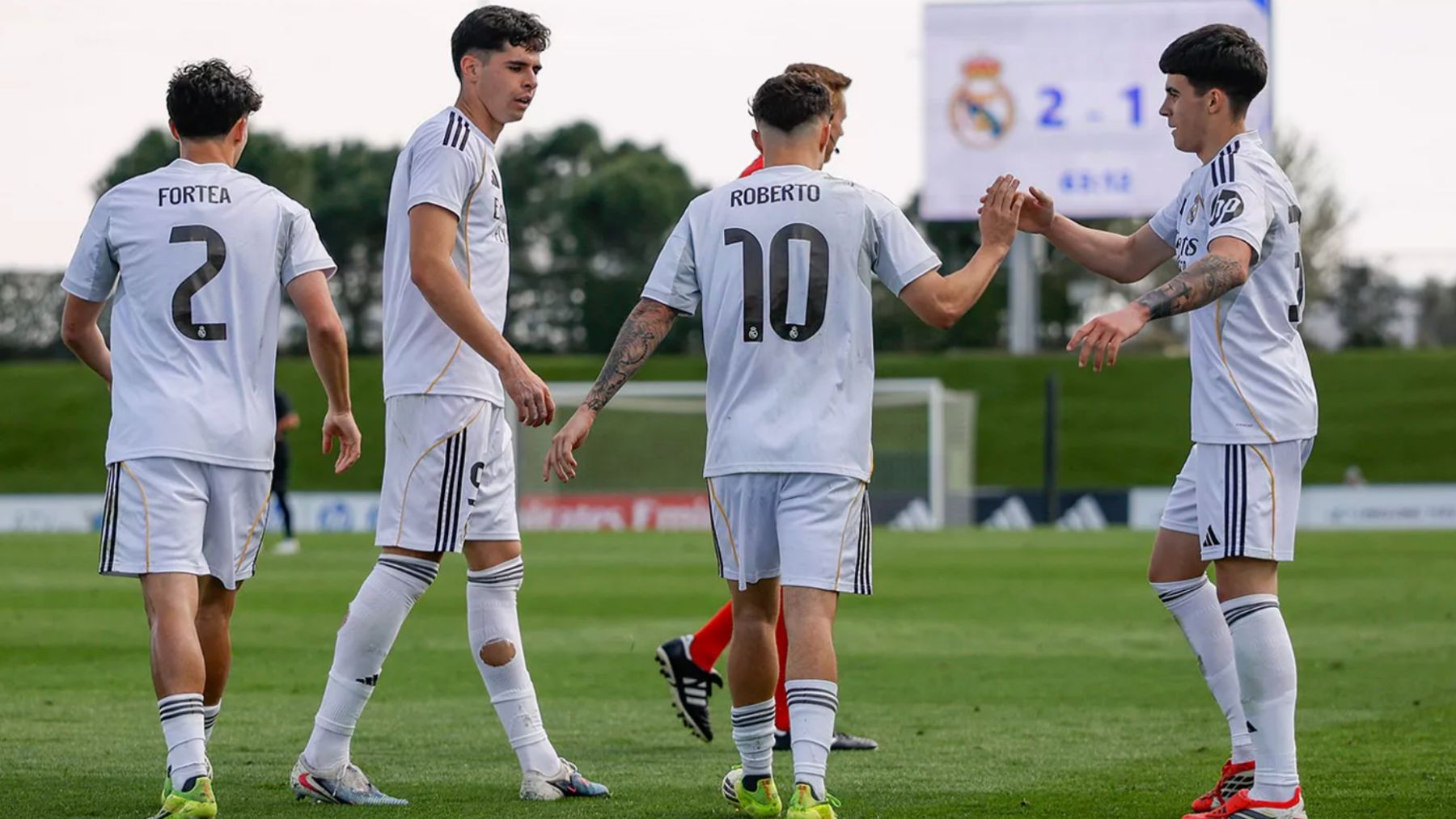 Así fueron los golazos de Jacobo y Roberto que meten al Real Madrid en la Final Four de la Youth League
