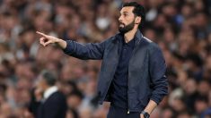 La chaqueta que lució Álvaro Arbeloa en el derbi. (Getty)