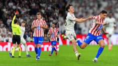 Munuera Montero castigó con tarjeta las dos faltas del Real Madrid en el derbi. (Getty)