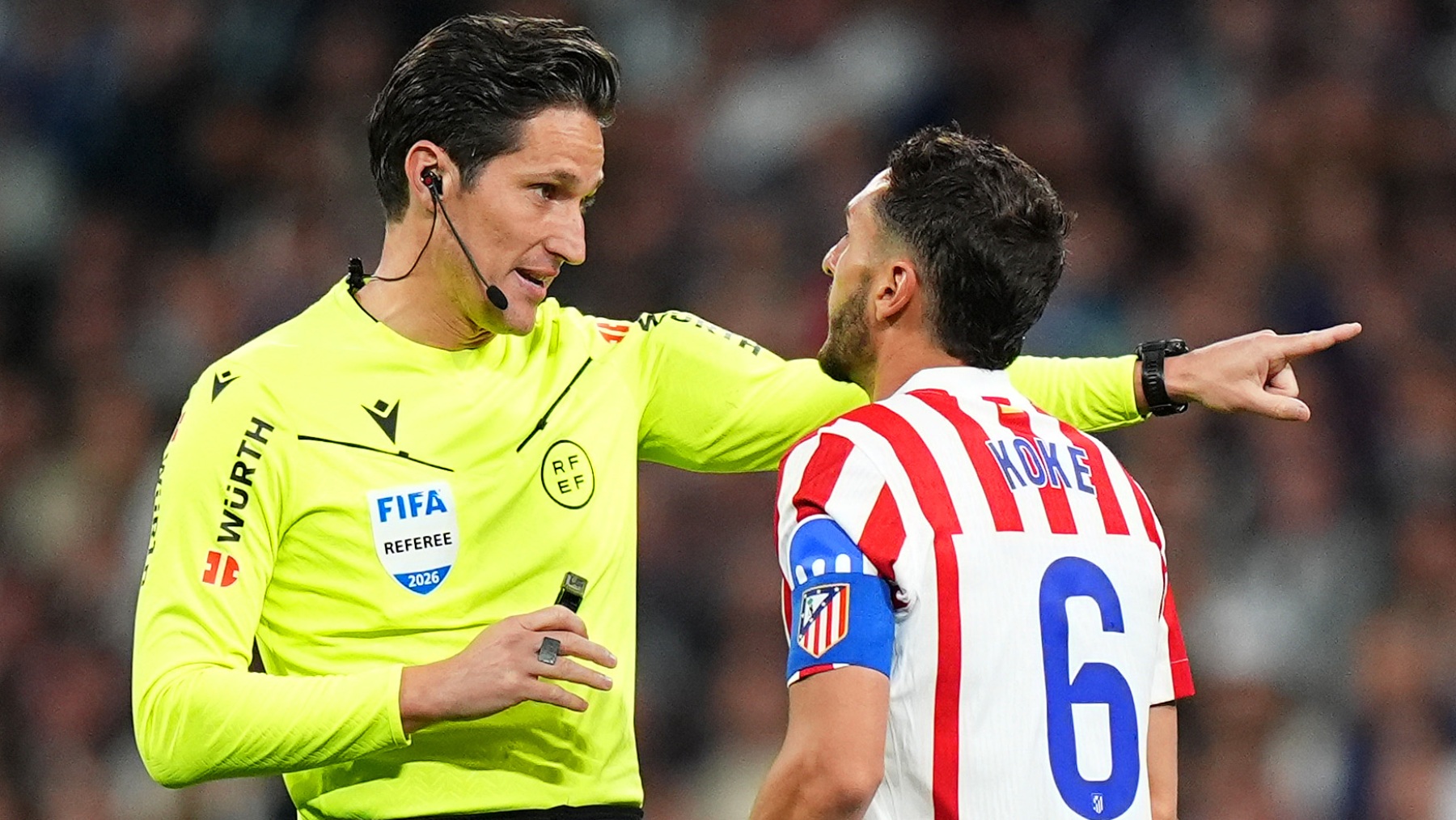 Cuando el Atlético defendía hace un año a los árbitros de las quejas del Real Madrid