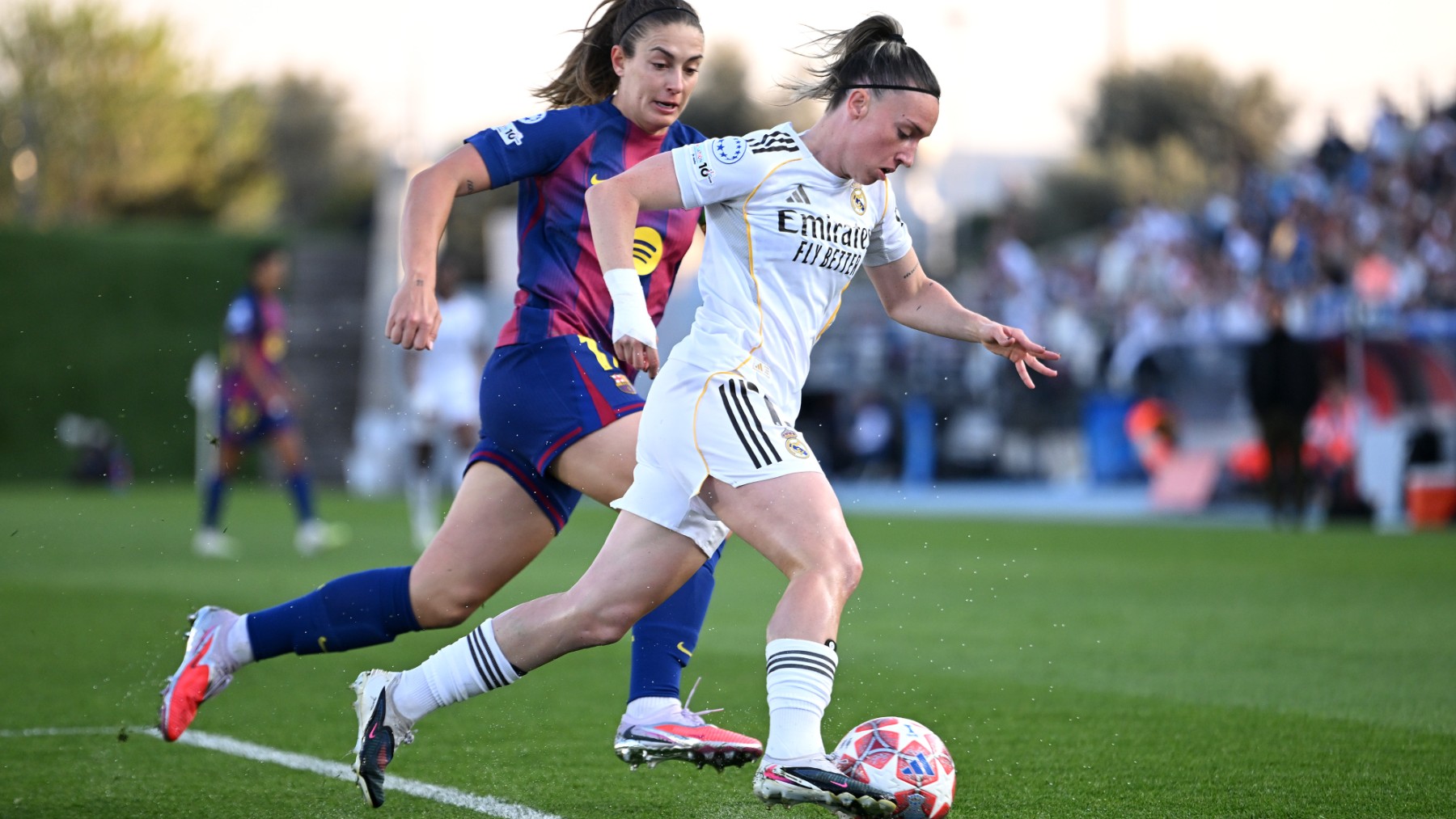 Horario del Real Madrid femenino - Barcelona: cuándo es el Clásico y canal de TV para ver en directo gratis el partido de la Liga F