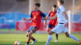 Thiago Pitarch, en el partido contra Finlandia. (Foto: RFEF)