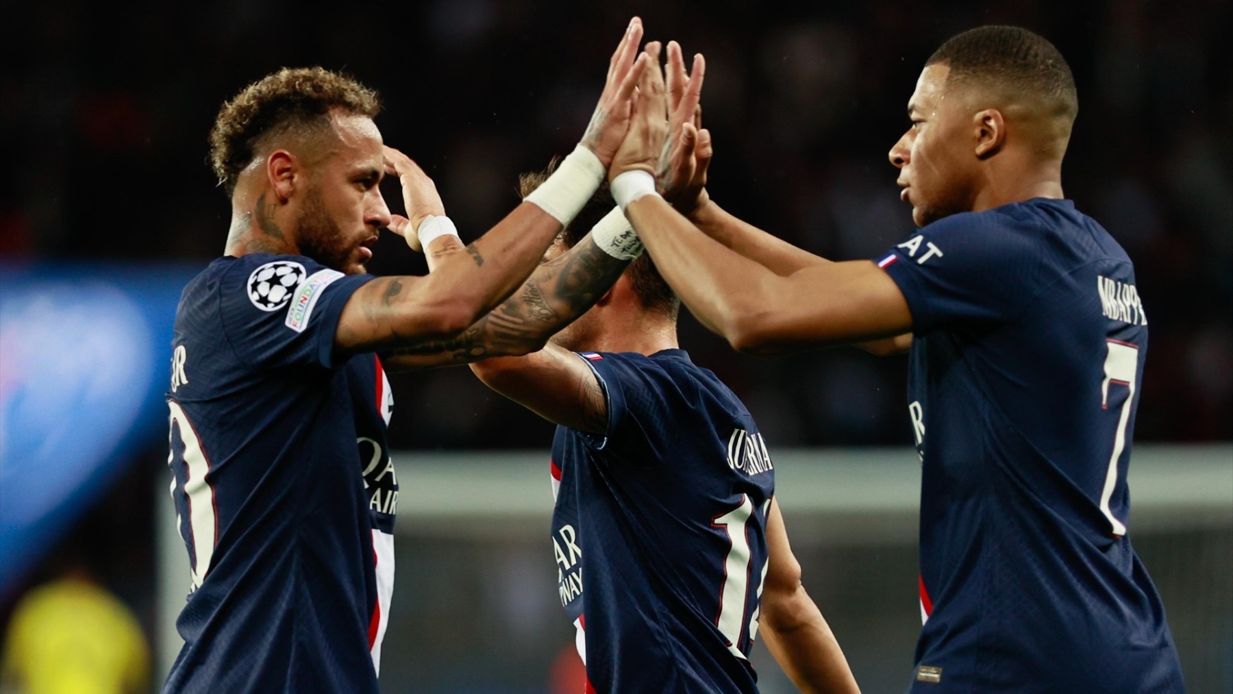 Neymar se deshace en elogios hacia Mbappé: No falla delante de la portería...