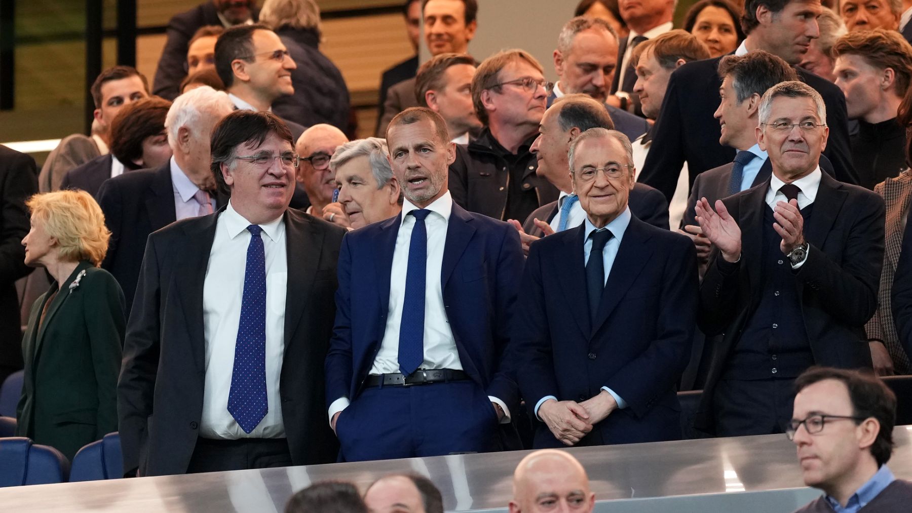 La nueva realidad del Real Madrid y de la UEFA: un encuentro cordial y necesario en el palco del Bernabéu