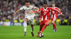 Mbappé y Olise, en el Real Madrid-Bayern. (Europa Press)