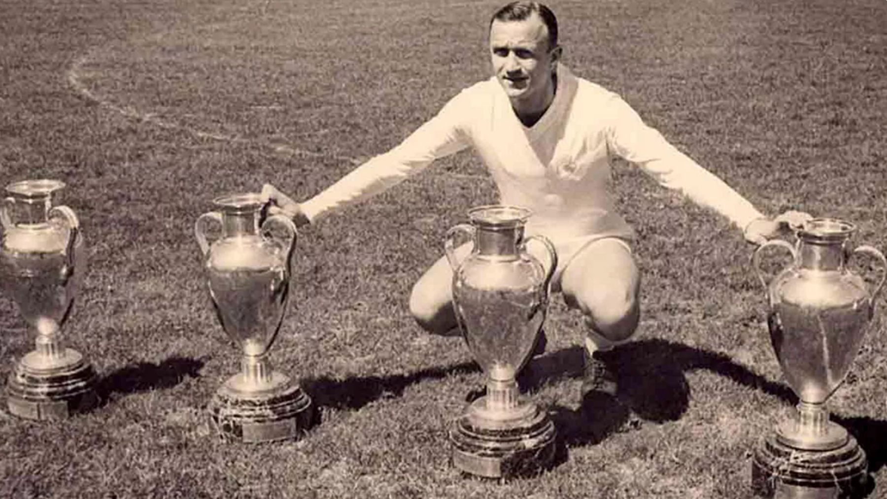 Muere José Emilio Santamaría, leyenda del Real Madrid