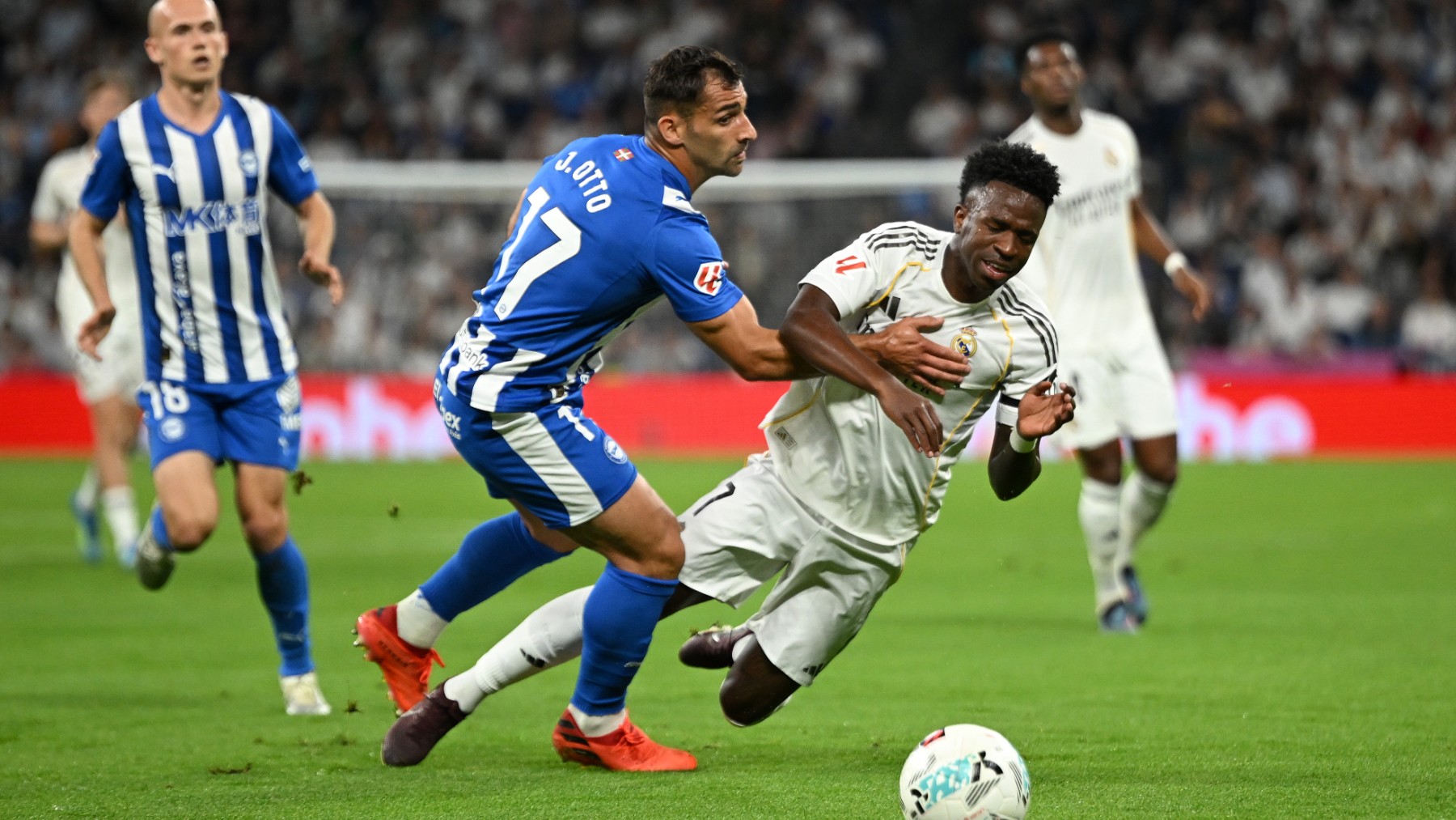 Real Madrid – Alavés, en directo hoy: dónde ver, cómo va y última hora del partido de la Liga en vivo online