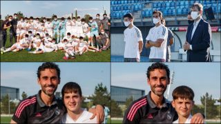Arbeloa junto a la generación 2007 en 2020. (Realmadrid.com)