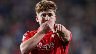 Víctor Muñoz celebrando un gol con el Osasuna. (GETTY)