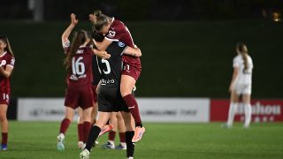Las futbolistas del Logroño celebran el empate. (EFE)