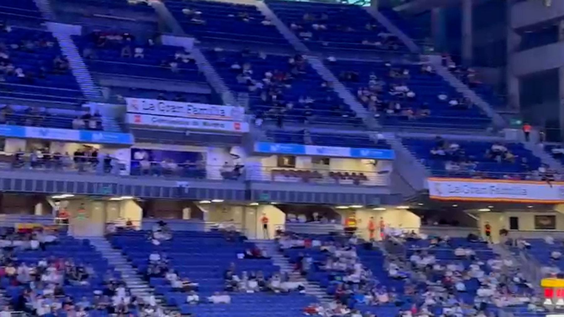 Así fue el desangelado ambiente en las gradas del Real Madrid-Hapoel por culpa del Gobierno