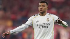 Kylian Mbappé en un partido del Real Madrid. (GETTY)