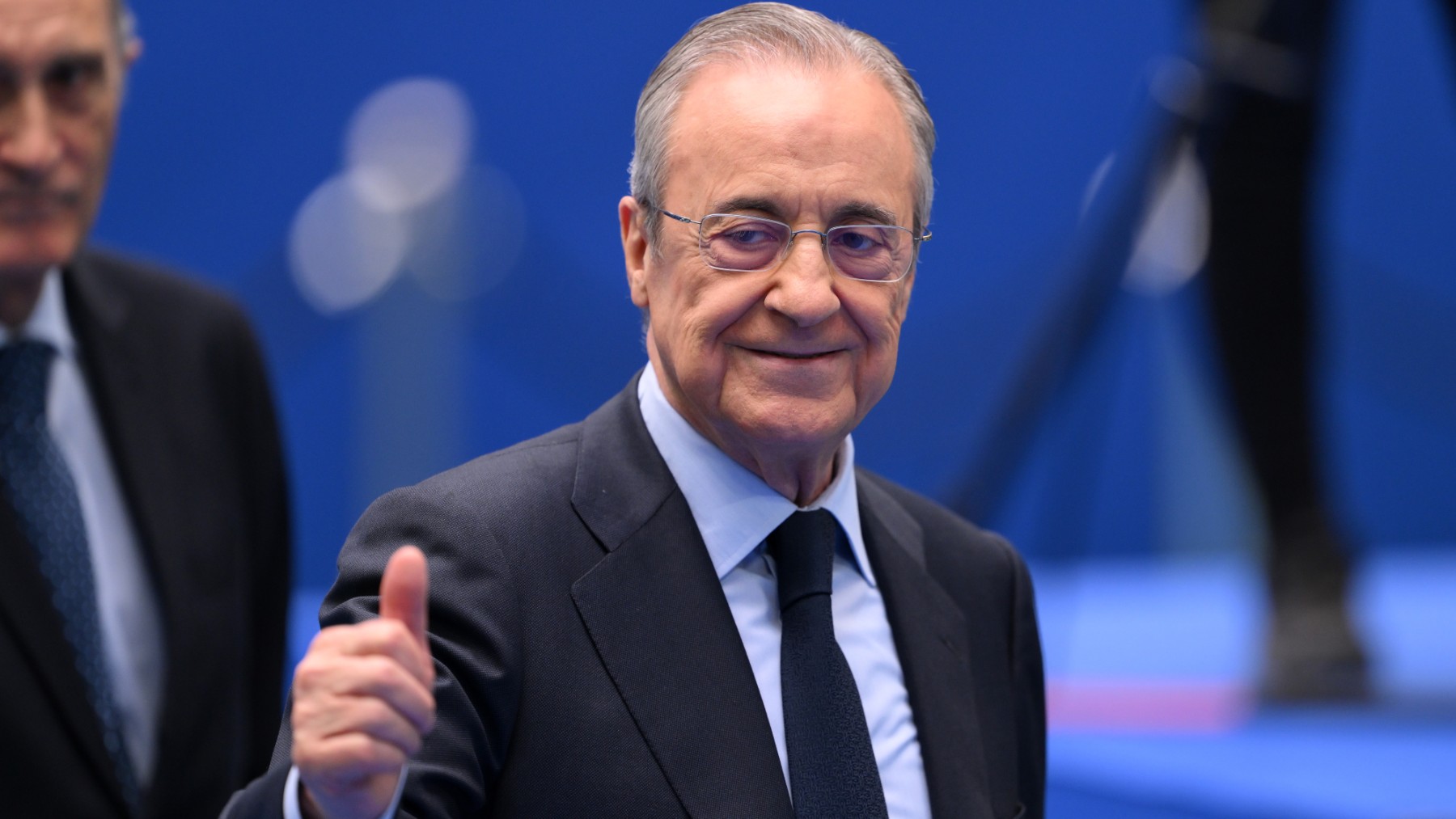Florentino Pérez ya tiene candidatura oficial y el Real Madrid espera ahora el movimiento definitivo de Riquelme