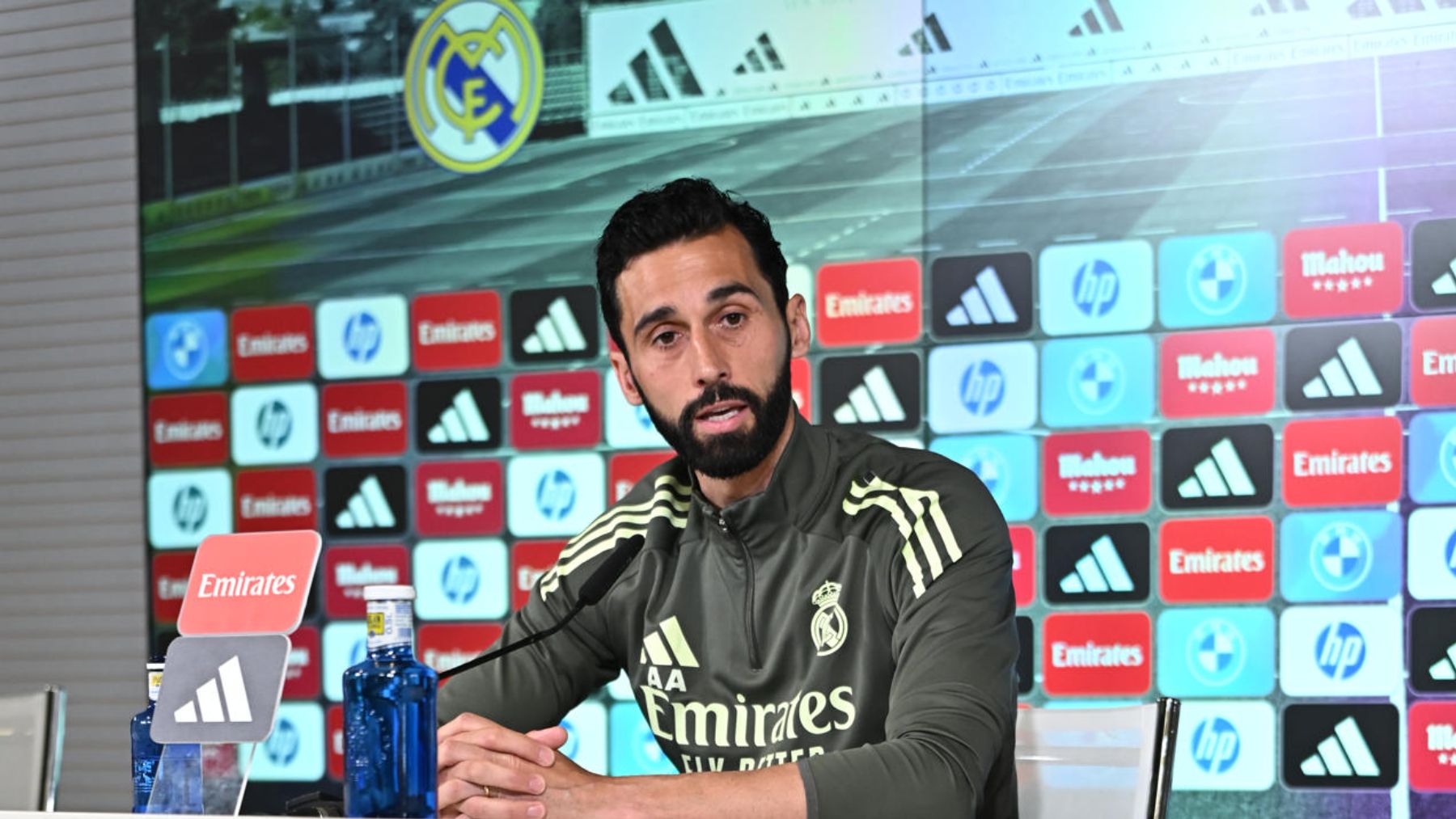 Arbeloa: Sé cómo era este club antes de la llegada de Florentino Pérez y me quedo con el de ahora