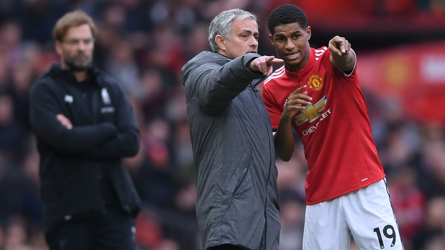 En Inglaterra aseguran que Mourinho piensa en un jugador del Barcelona para el Real Madrid