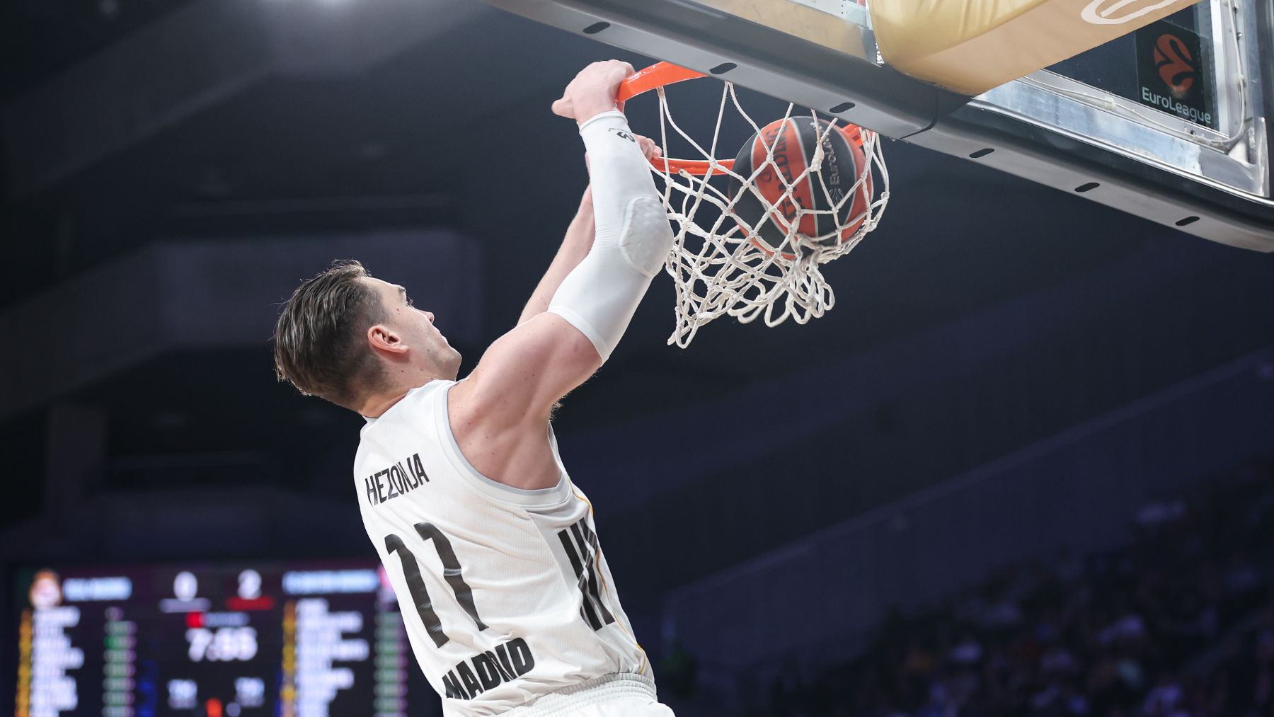 Hezonja, ante la noche que esperaba