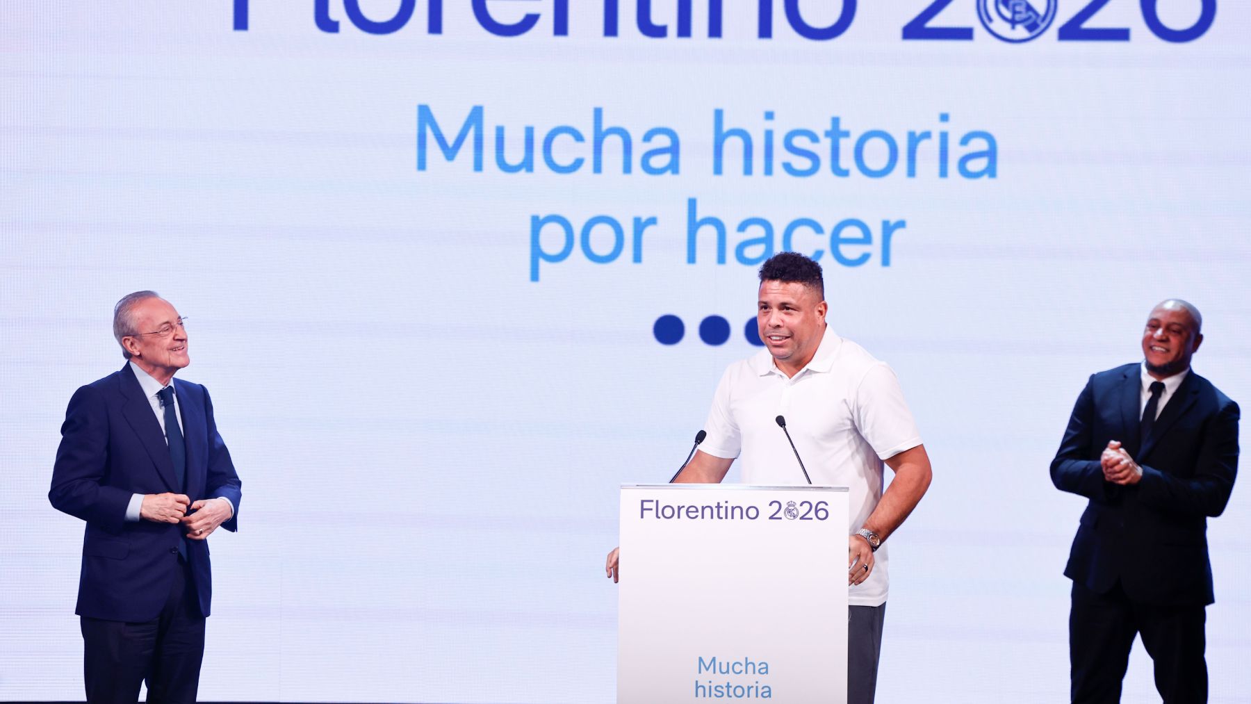 Florentino se rodea de Ronaldo y Roberto en su presentación: Presi, eres el mejor