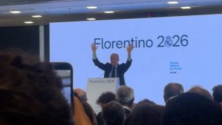 Florentino Pérez, celebra su victoria.