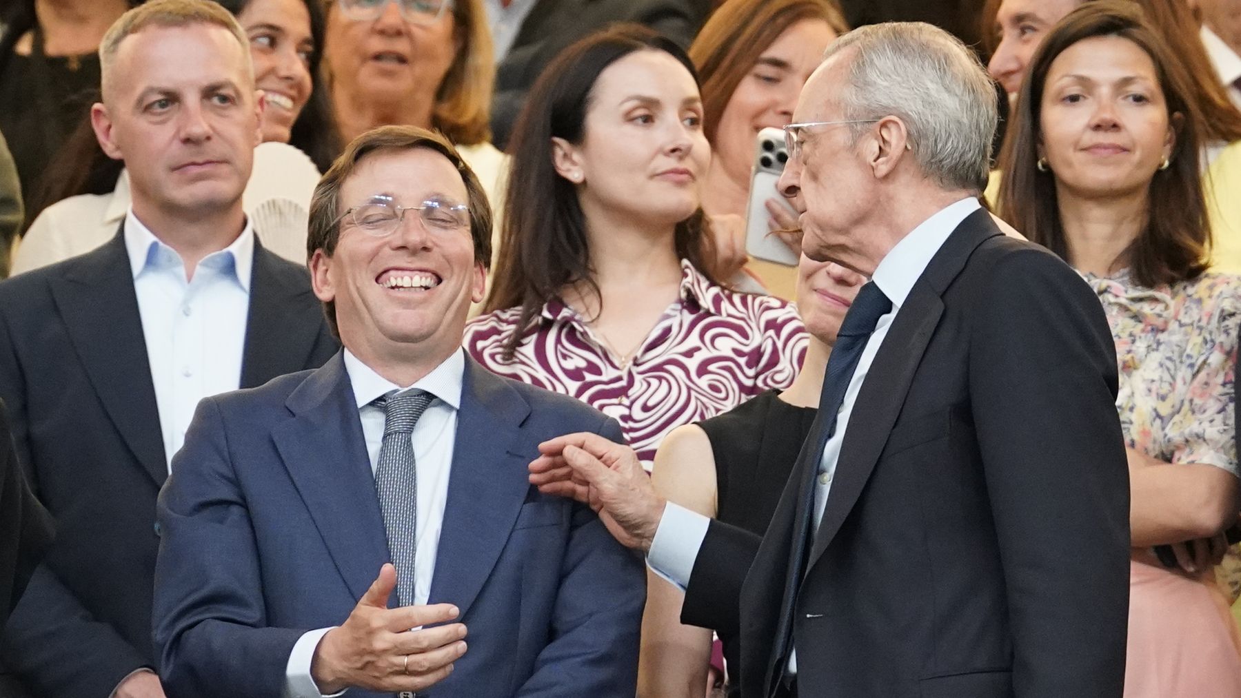 Almeida, Bernabéu, Papa