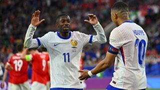 Dembélé y Mbappé celebran un gol en la Eurocopa 2024. (EP)