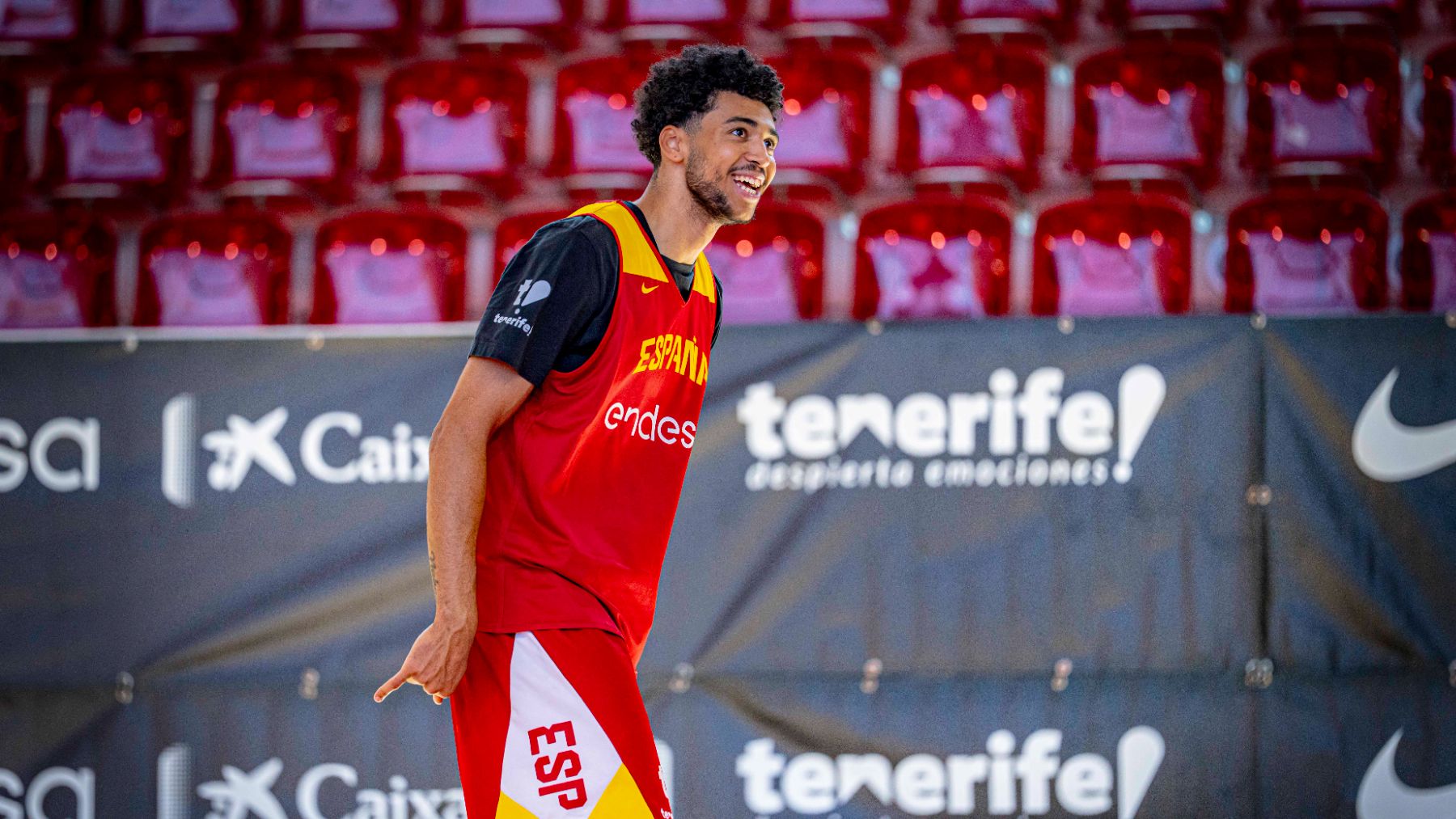 Izan Almansa: «Quiero estar siempre en el Madrid pero si tengo que ir a la NCAA o cedido para jugar lo haré»