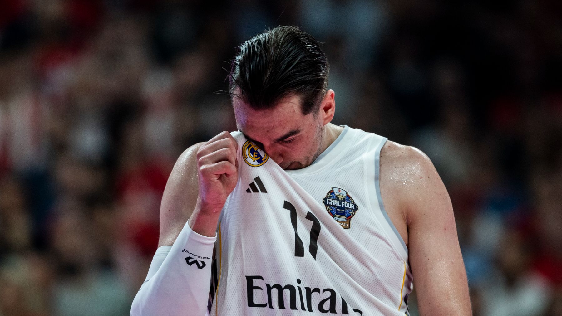 Hezonja por fin se despide del Real Madrid: «Hubo noches en las que os hice perder la paciencia…»