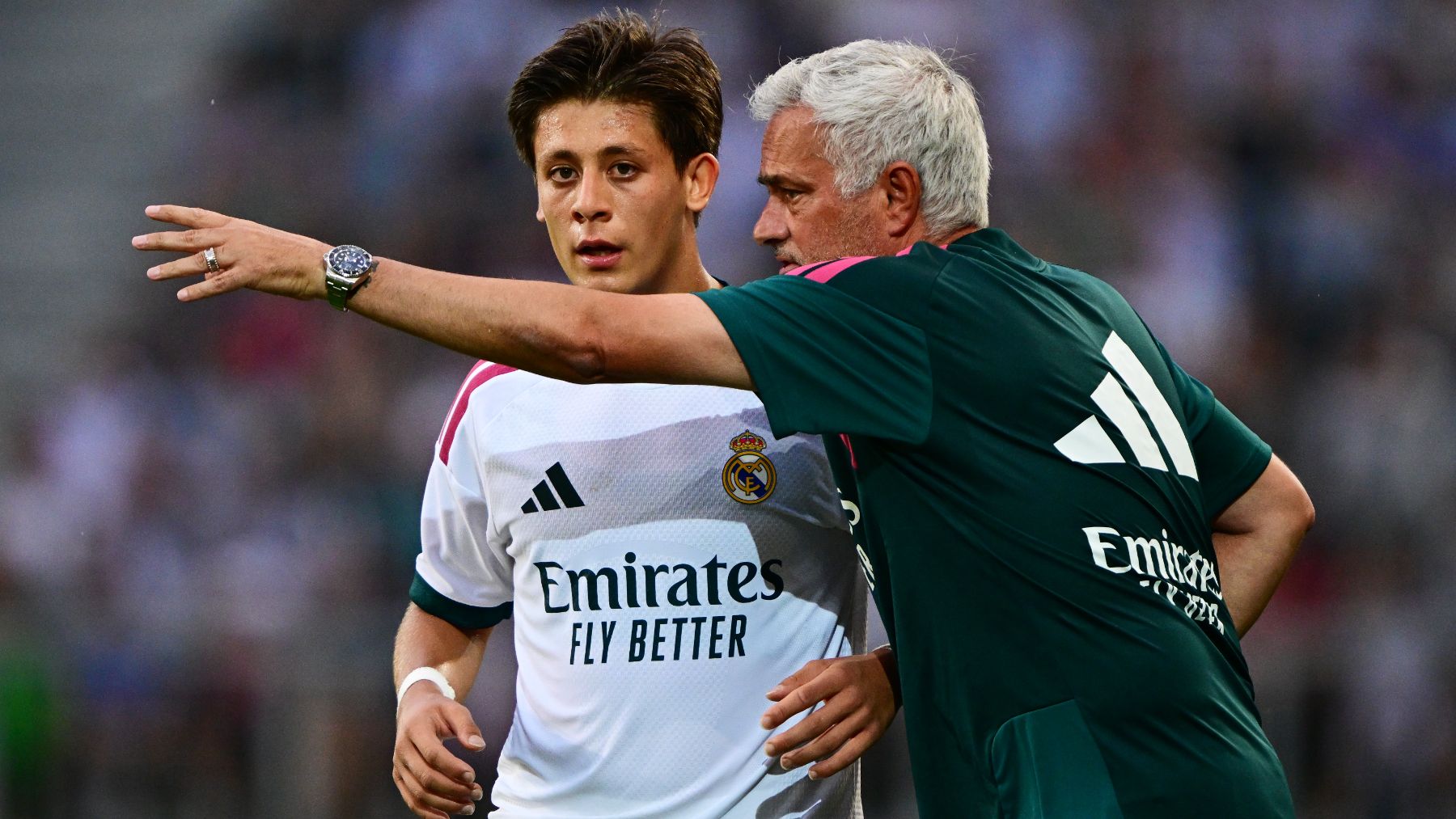 Mourinho Güler
