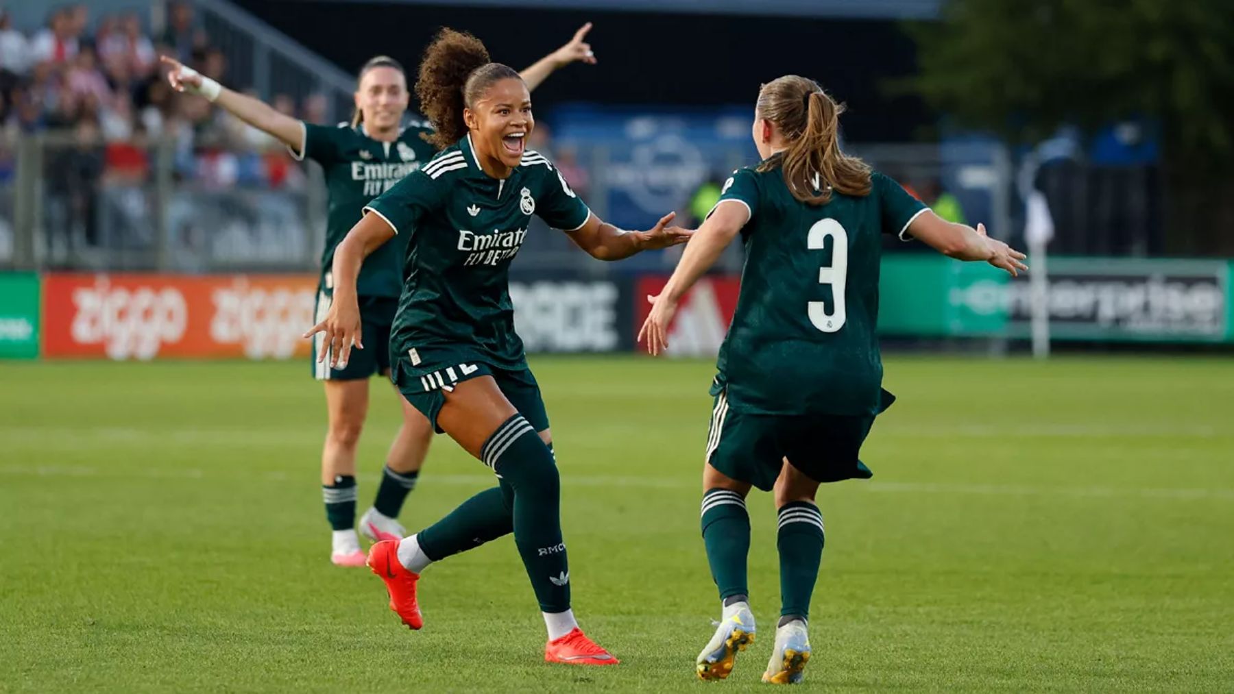Los fichajes impulsan al Real Madrid a la fase de liga de la Champions con una victoria ante el Ajax