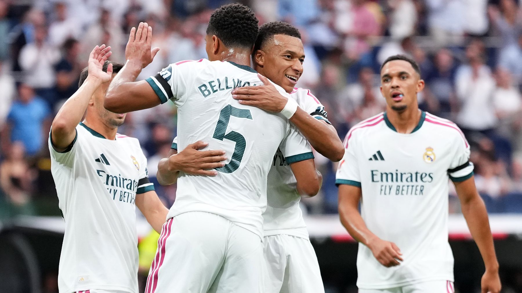 Bellingham adelanta al Madrid con un golazo tras robo, fuerza el segundo y Mbappé sentencia al Málaga