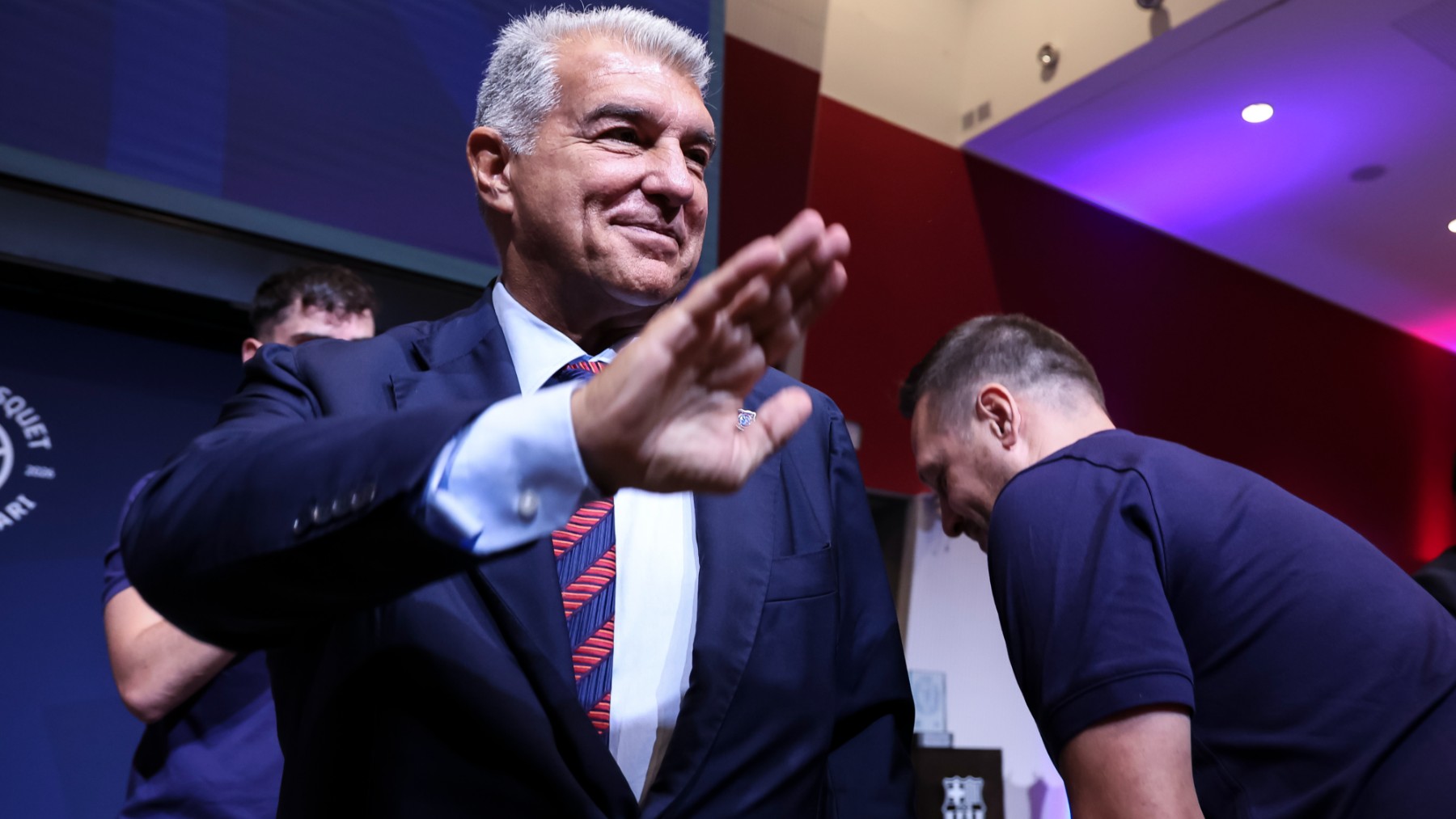Laporta defiende a los árbitros de las protestas de Mourinho: «Mientras no falte al respeto…»
