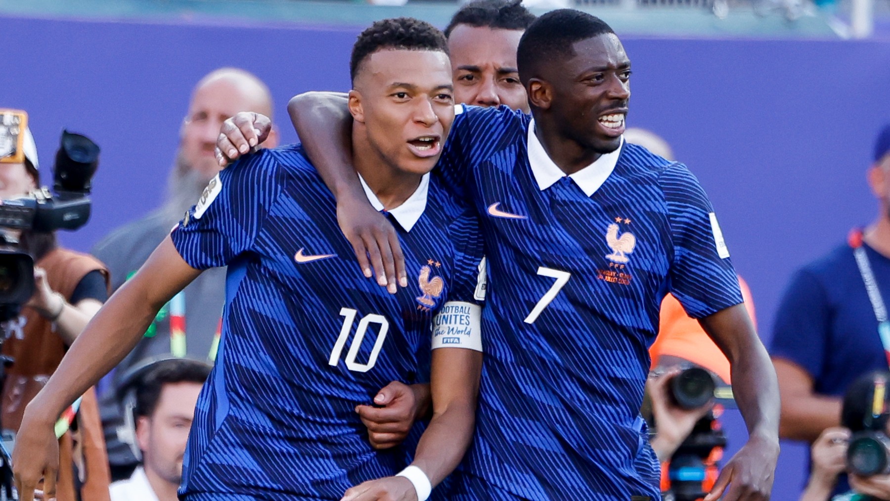 Mbappé cierra la polémica con Dembélé por el Balón de Oro: «Ya he hablado con él y no hay tensión»