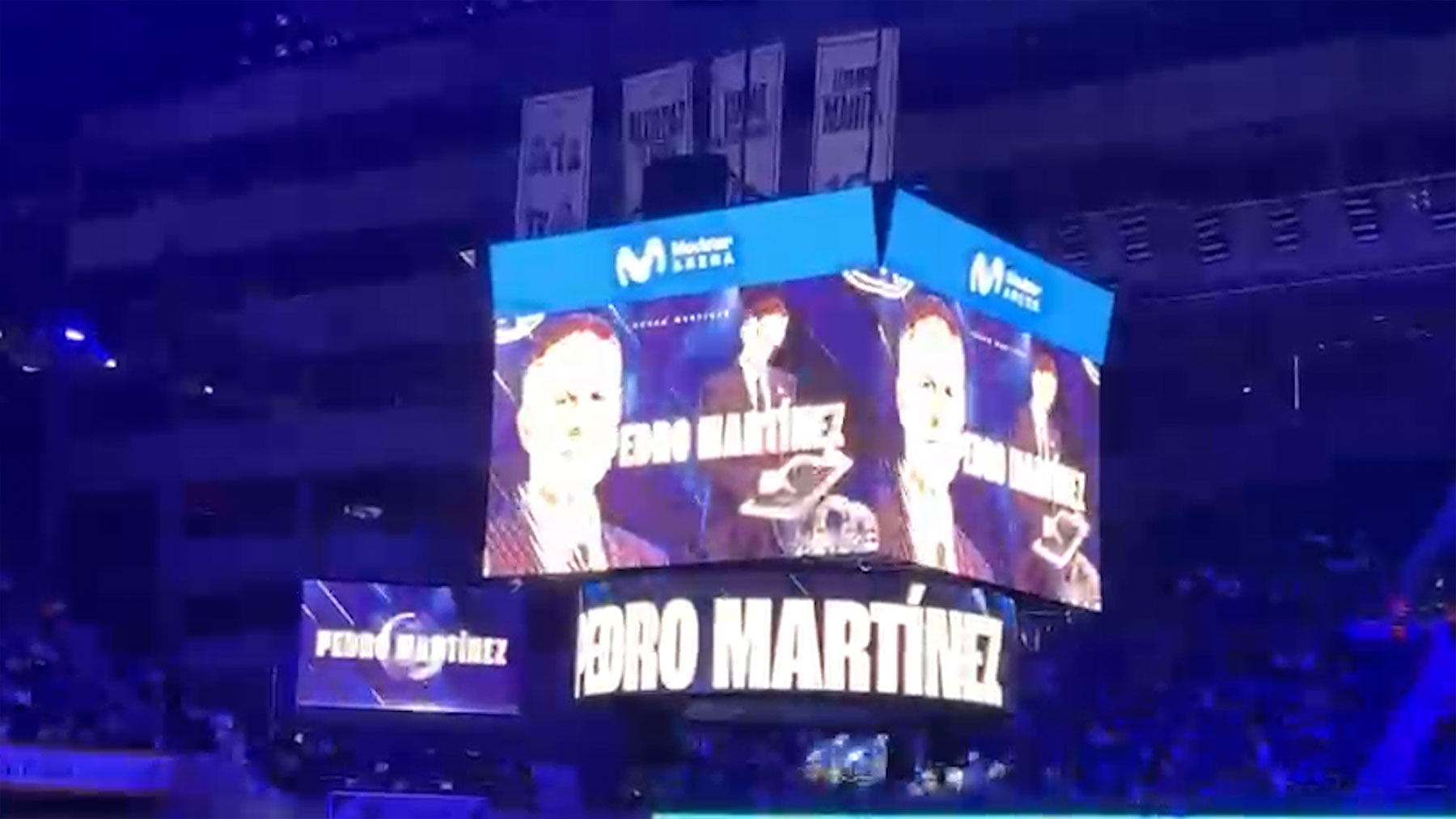 Así recibe el Palacio a Pedro Martínez a Pedro Martínez en su debut en casa con el Real Madrid
